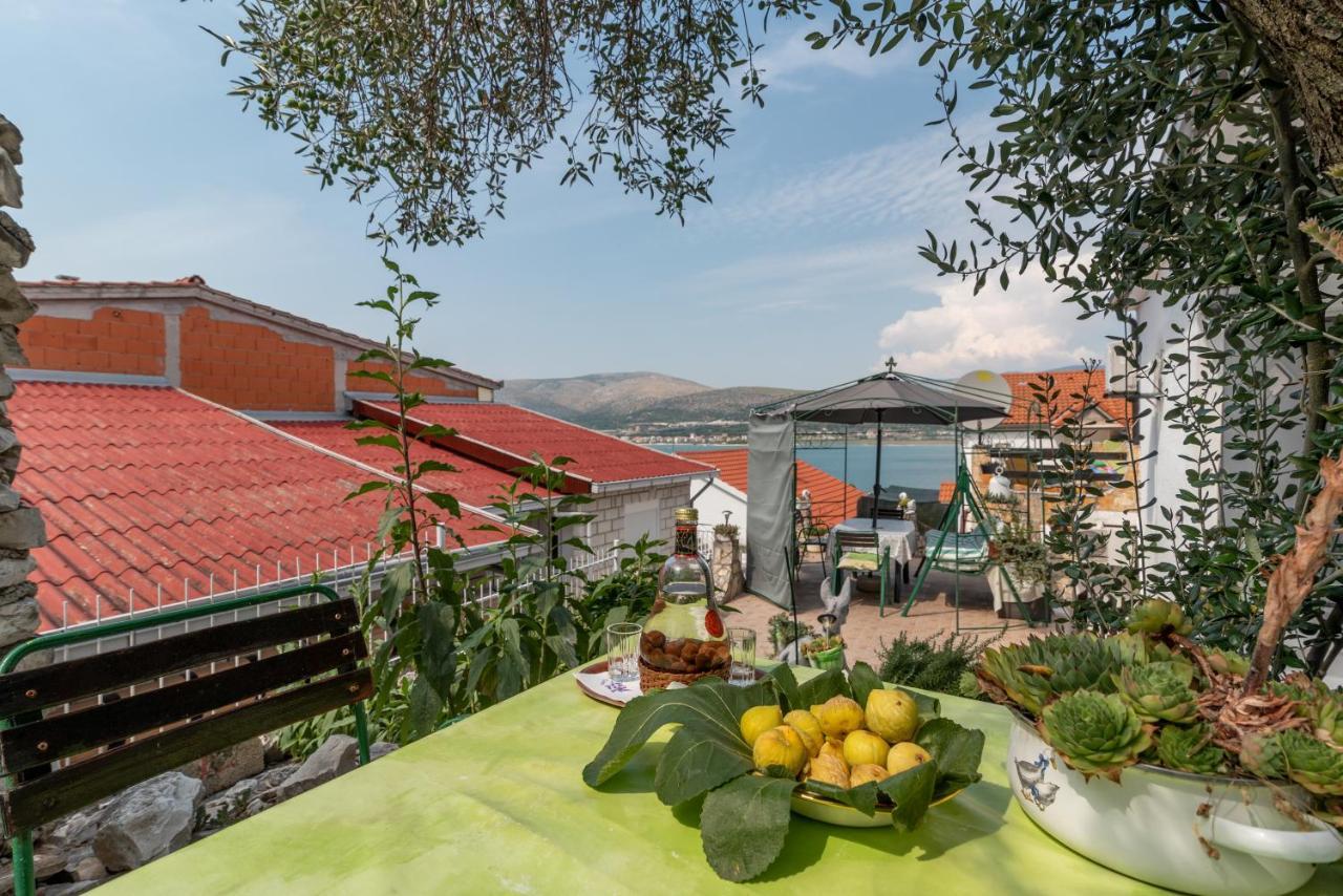 Apartmani Kate Трогир Экстерьер фото
