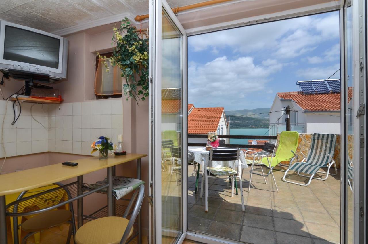 Apartmani Kate Трогир Экстерьер фото