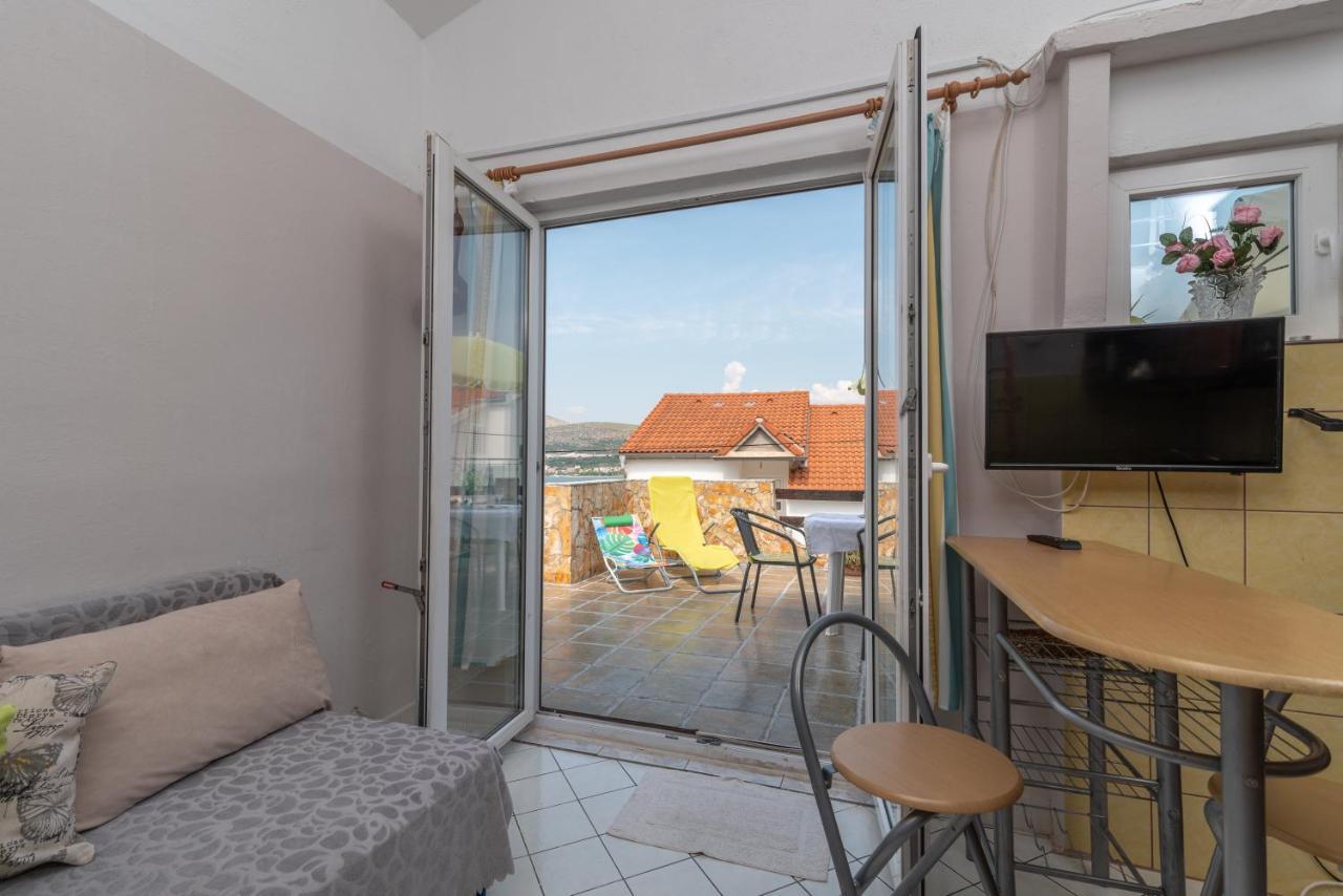 Apartmani Kate Трогир Экстерьер фото