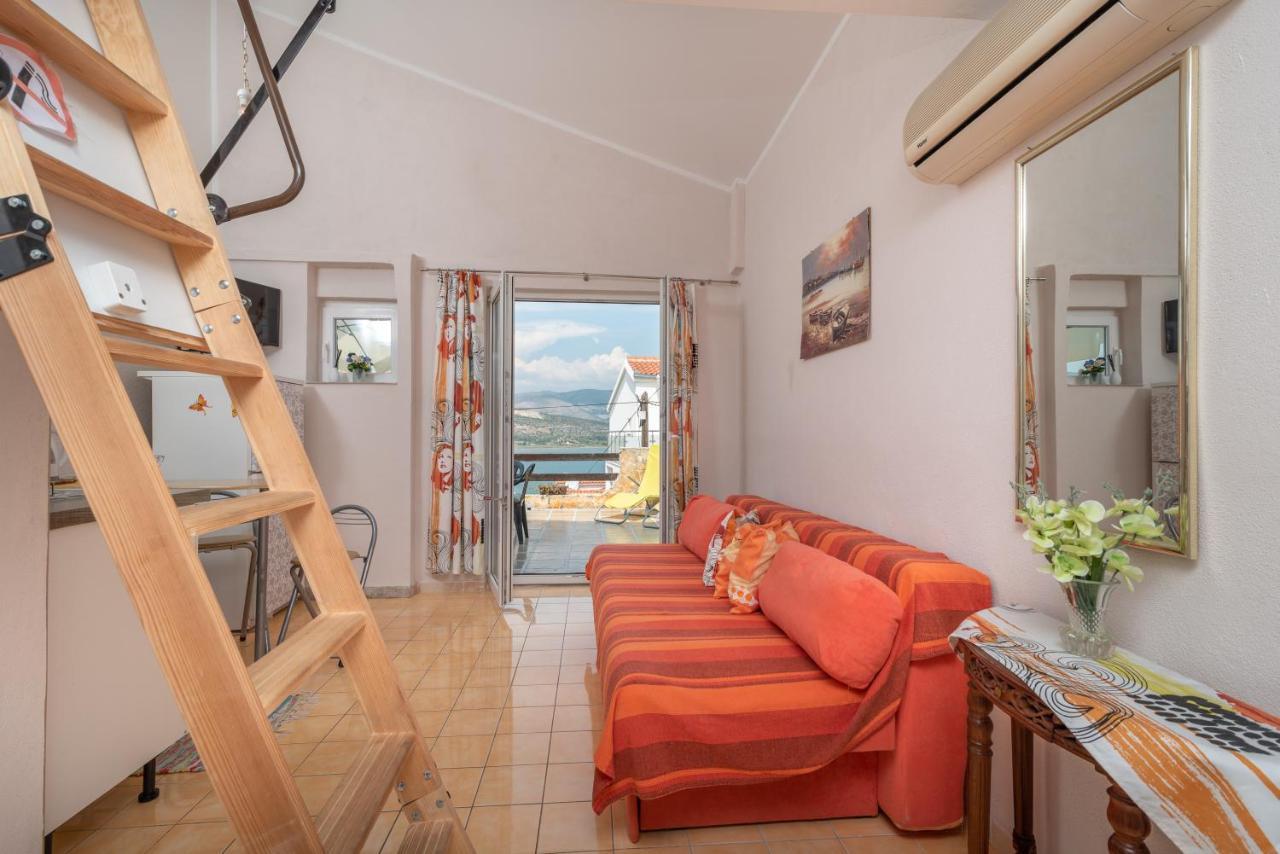 Apartmani Kate Трогир Экстерьер фото