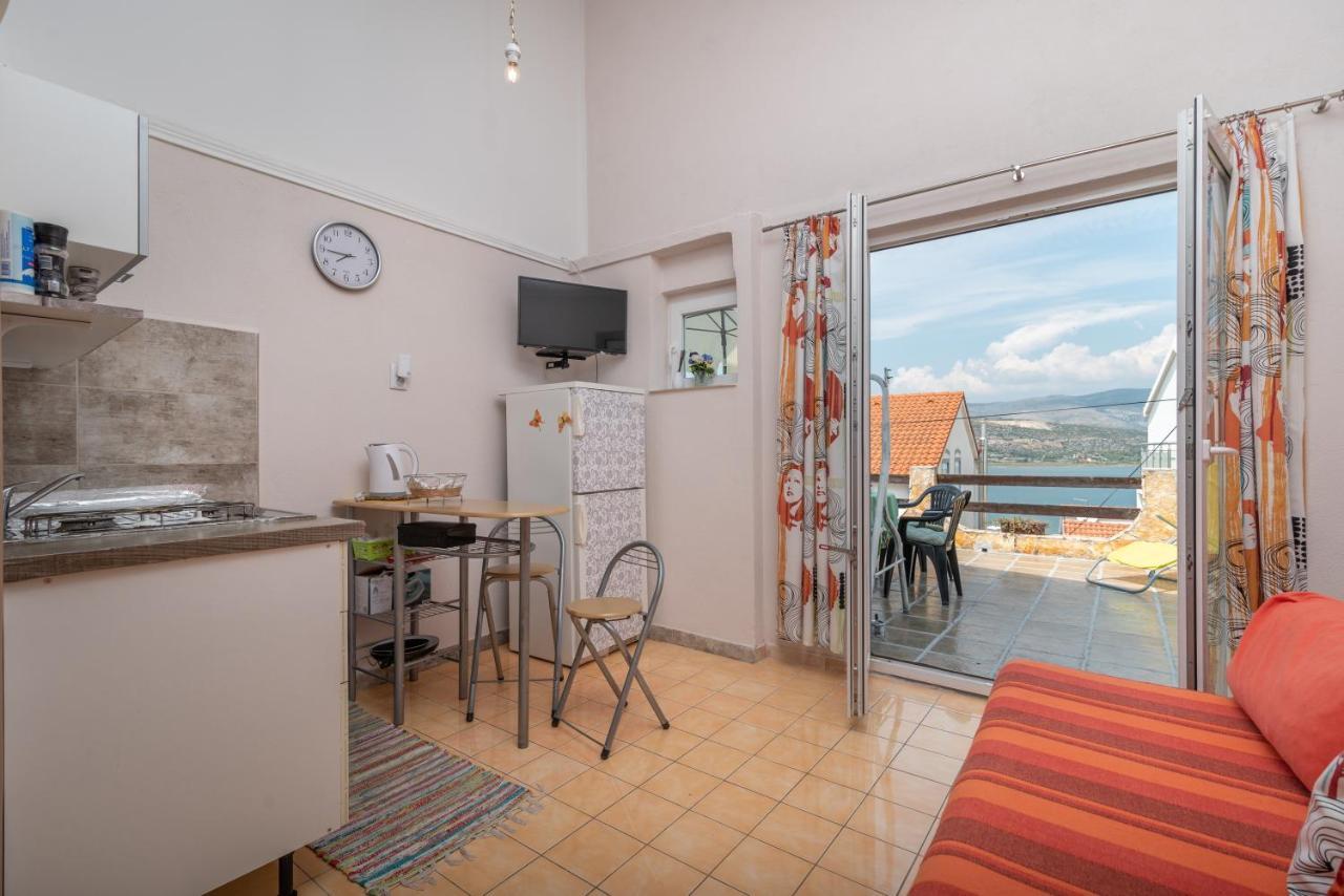 Apartmani Kate Трогир Экстерьер фото