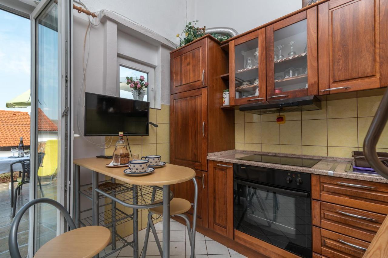 Apartmani Kate Трогир Экстерьер фото