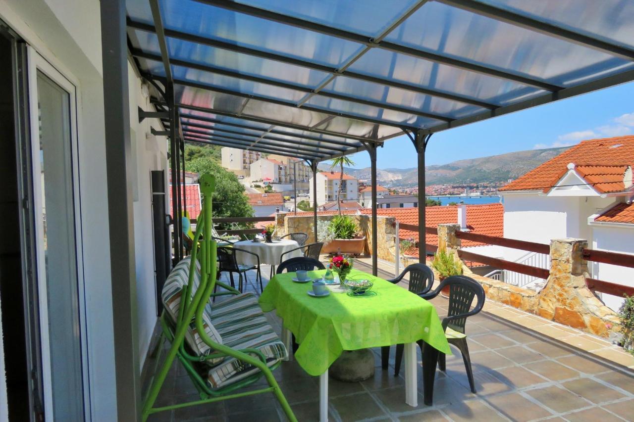 Apartmani Kate Трогир Экстерьер фото
