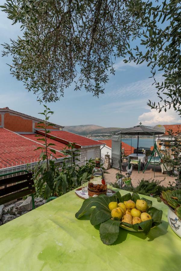 Apartmani Kate Трогир Экстерьер фото